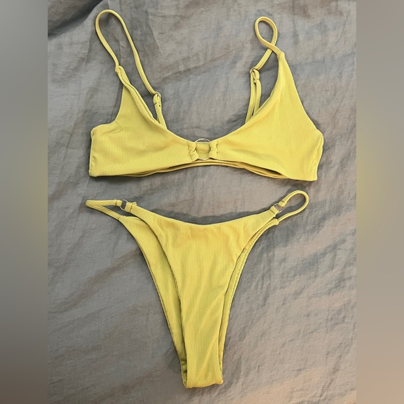 Chartreuse Ribbed Bikini - Picture 1 of 2